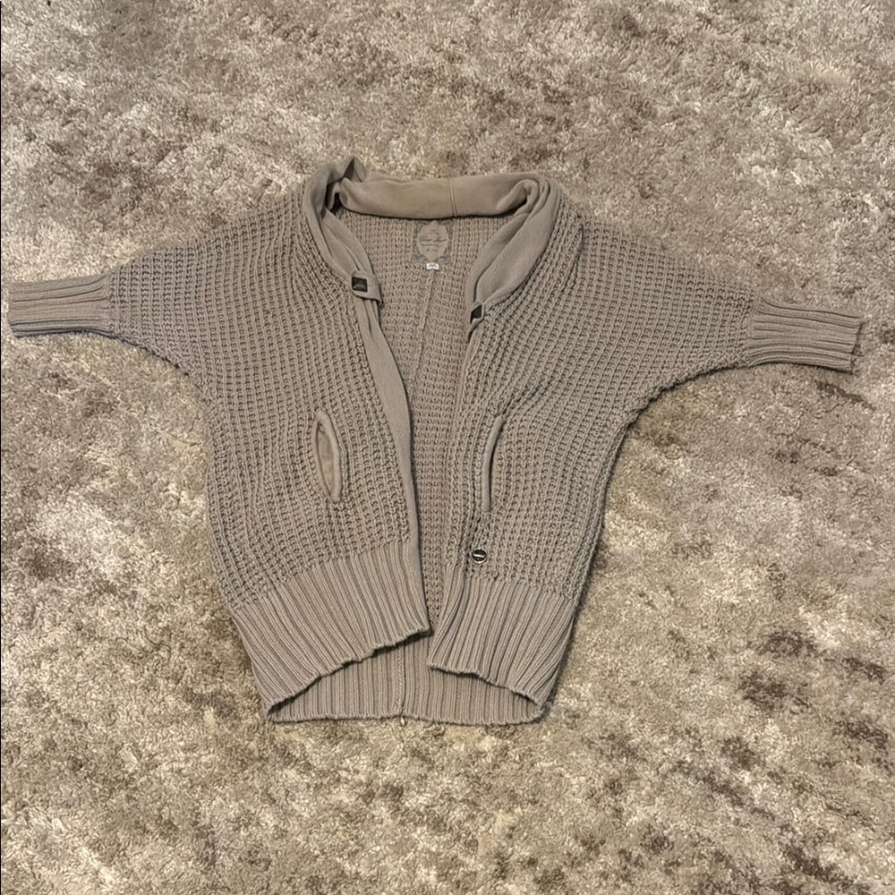 🍍 Guess Jeans Tan Women's 1/2 Dolman Sleeve Cardigan, Sz.L🍍pit to pit 22”